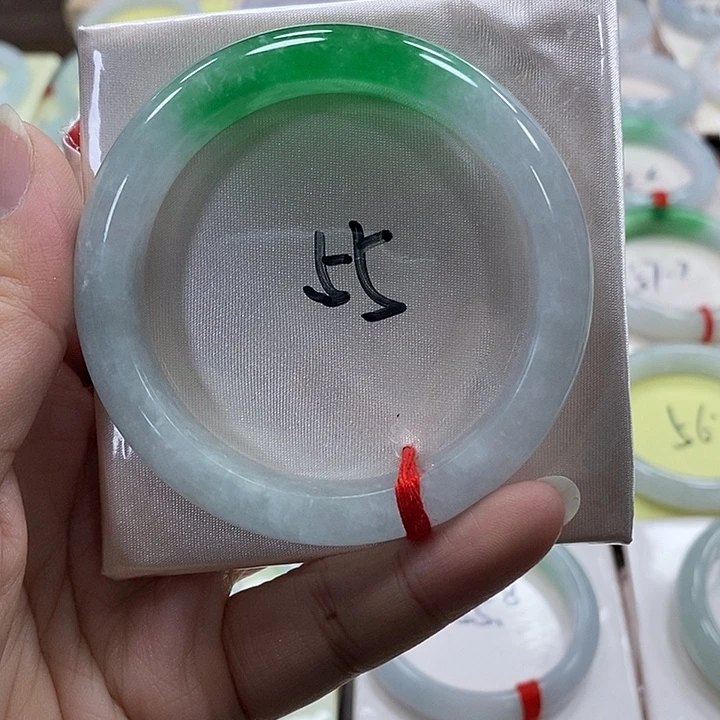 羽毛非金属时尚饰品手镯