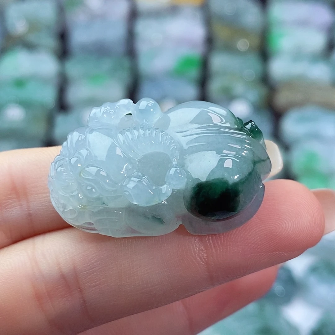 颈饰未镶嵌翡翠天然
