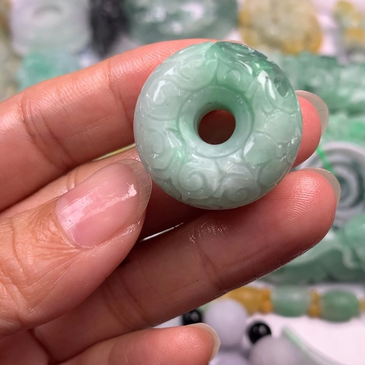 定制翡翠未镶嵌翡翠