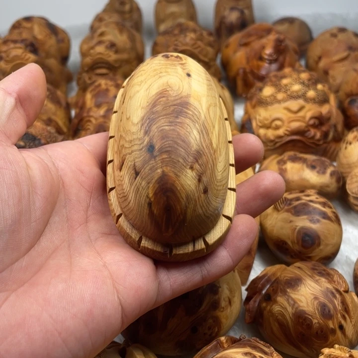 柏木（崖柏）手工富甲天下手把件