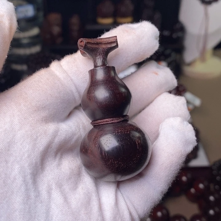 檀香紫檀（小叶紫檀）把件泥料葫芦