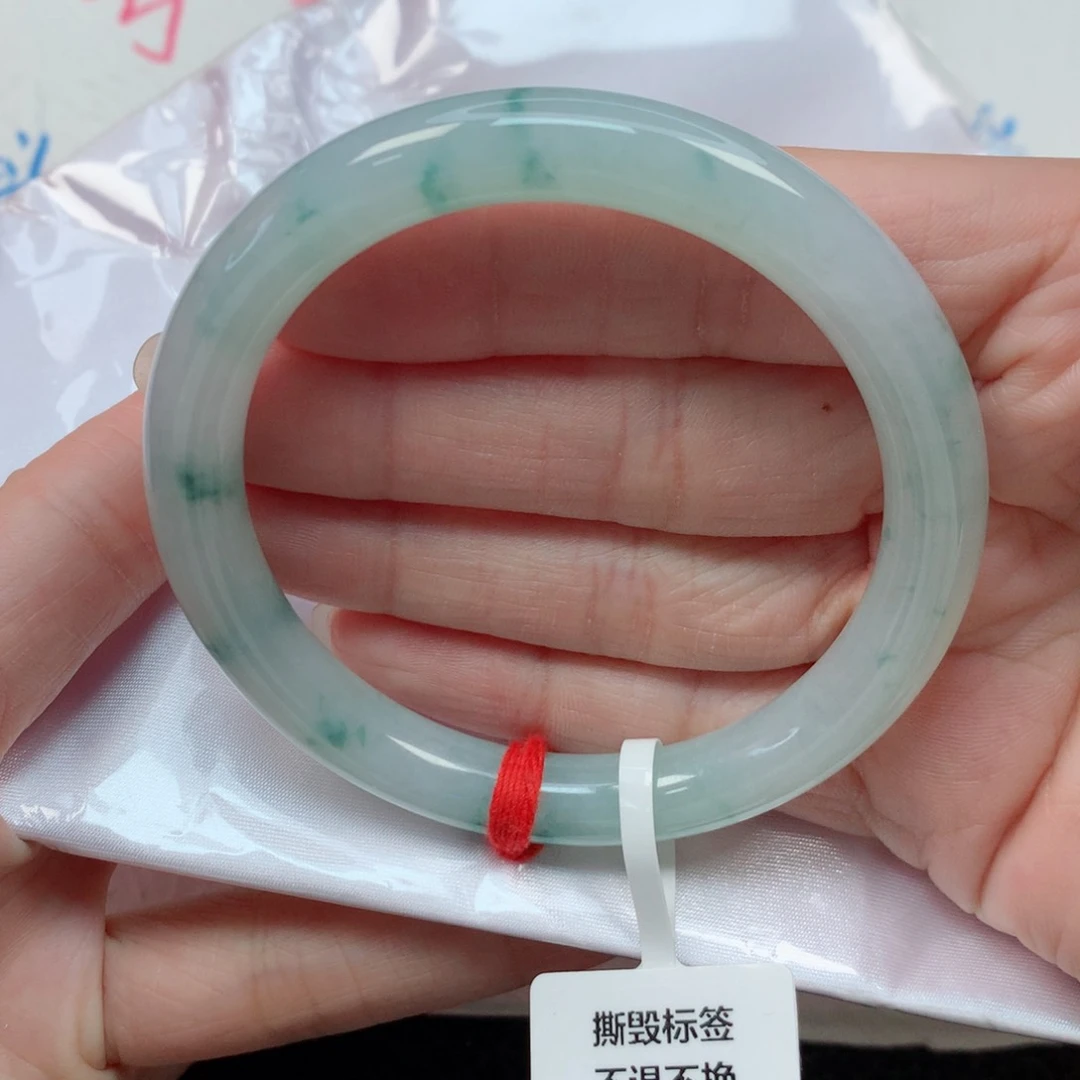 翡翠手镯未镶嵌55.5圆条 冰晴底飘星星小绿花 无纹裂 推荐