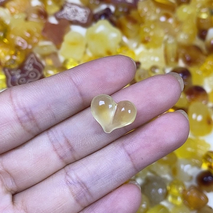 吊坠橄榄核小屁桃24