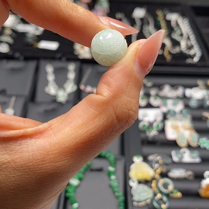 翡翠未镶嵌吊坠(不含链)翡翠