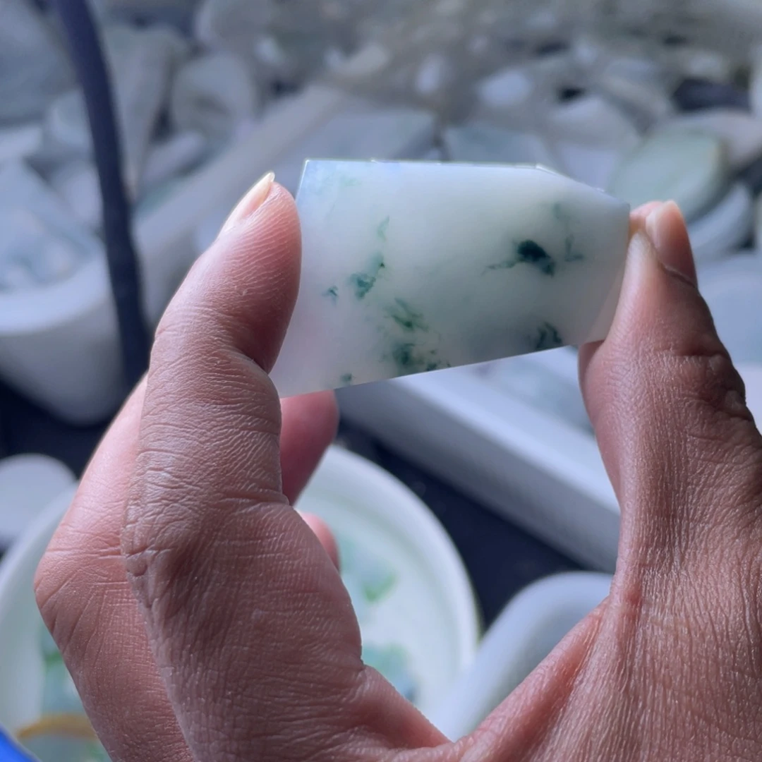 定制翡翠未镶嵌翡翠