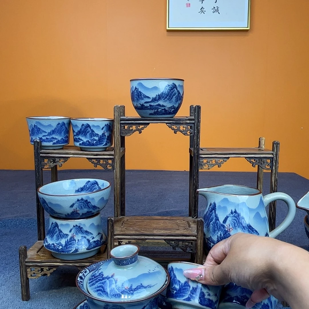 ****生釉里红盖碗加2只客杯