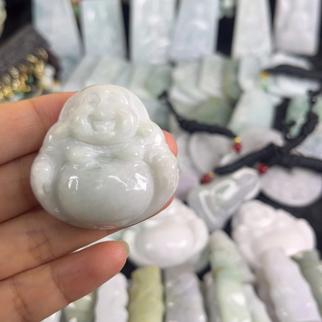 翡翠未镶嵌吊坠(不含链)瑕疵