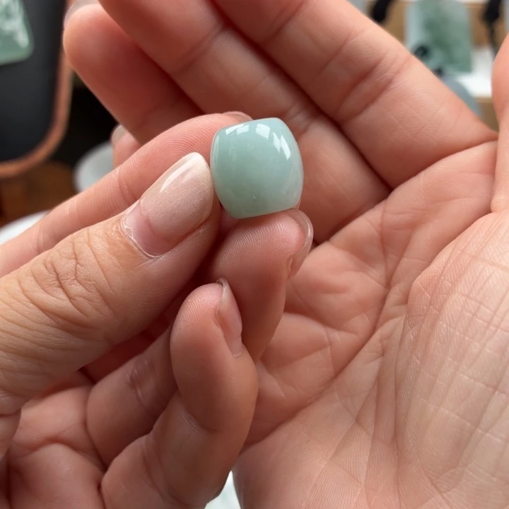 翡翠未镶嵌颈饰天然A货翡翠