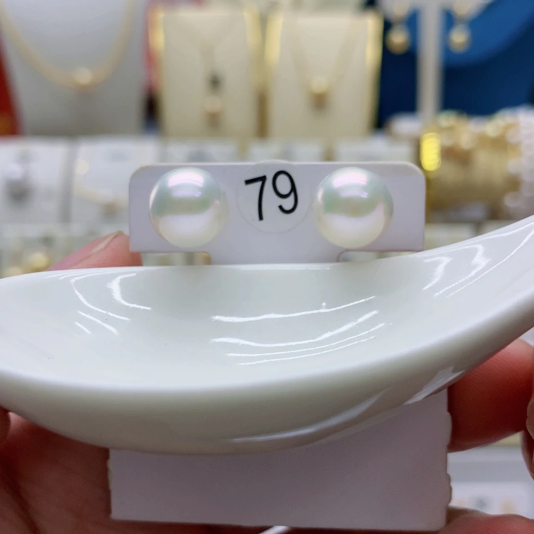 18K金镶嵌耳饰淡水珍珠