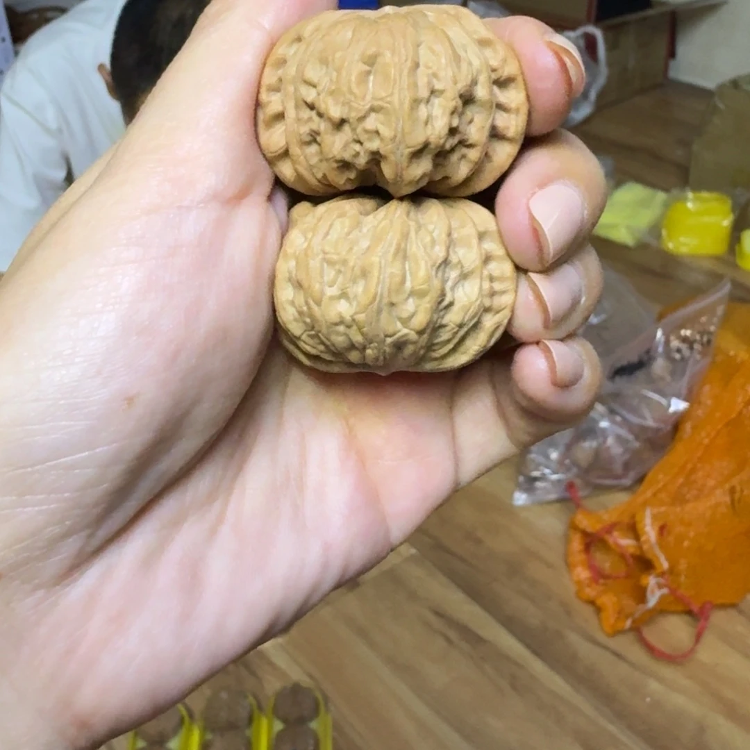 蕊***控把件文玩核桃025战鼓卡38+