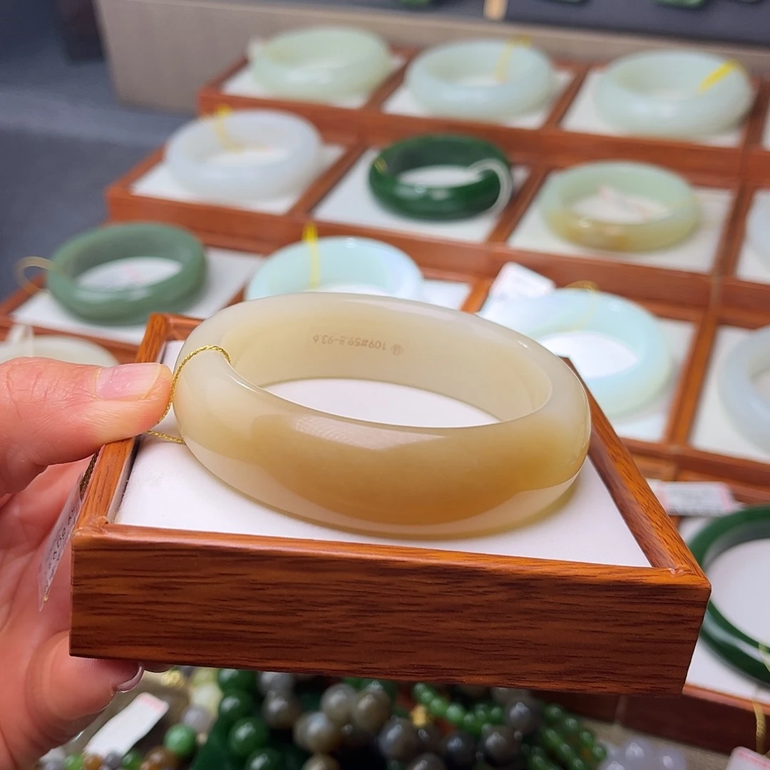 和田玉未镶嵌手镯59.8