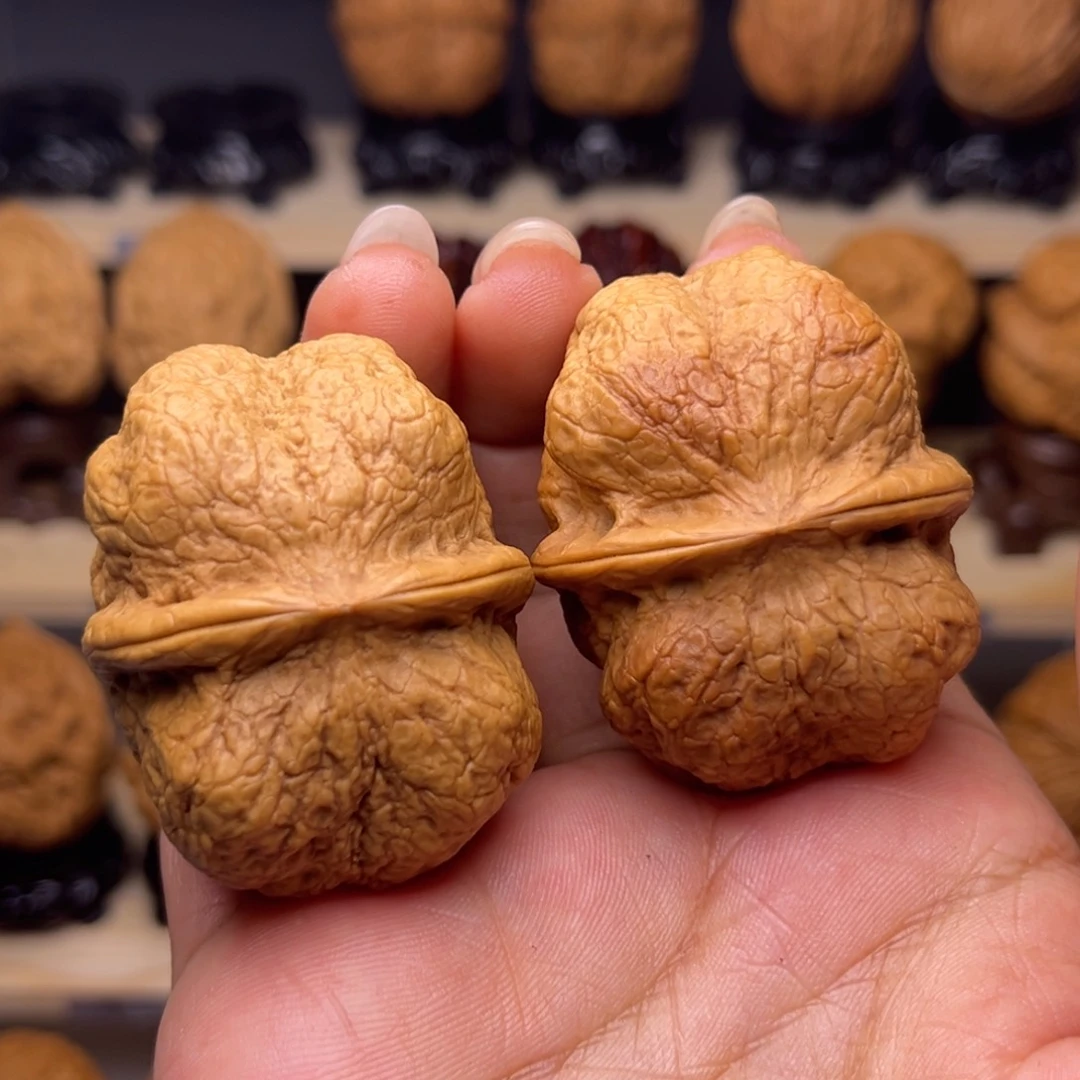 文玩核桃把件方尊M13