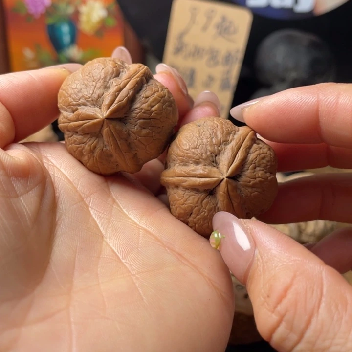 何**石26 云南铁核桃默认微瑕强迫症勿拍