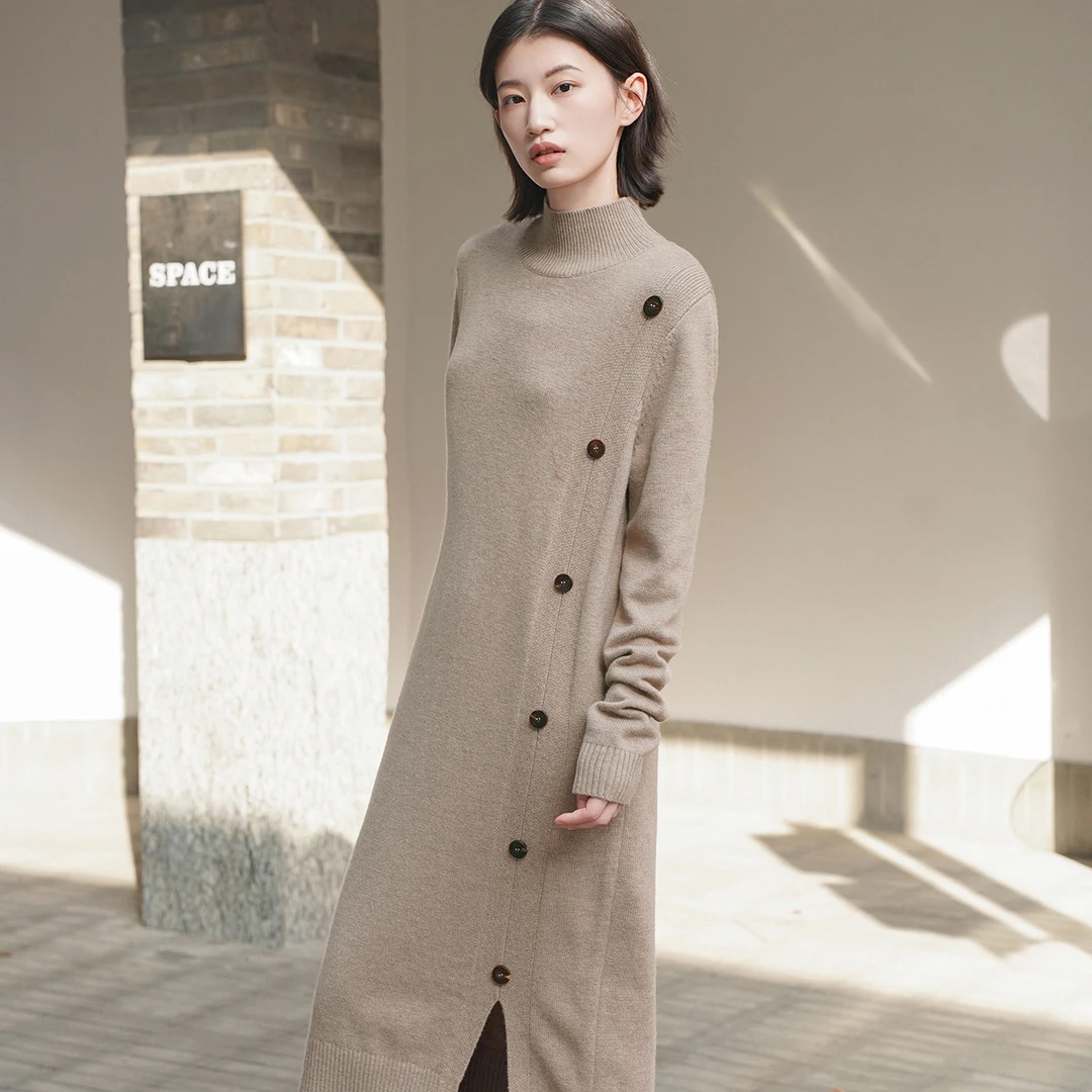 COVERINS2024冬季慵懒半高领设计感气质显瘦羊毛针织裙CC34506420