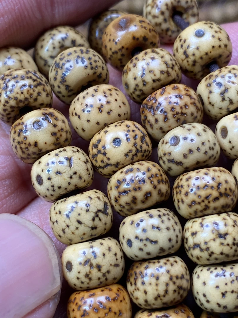 忆藏精选：手盘老星月菩提念珠足数