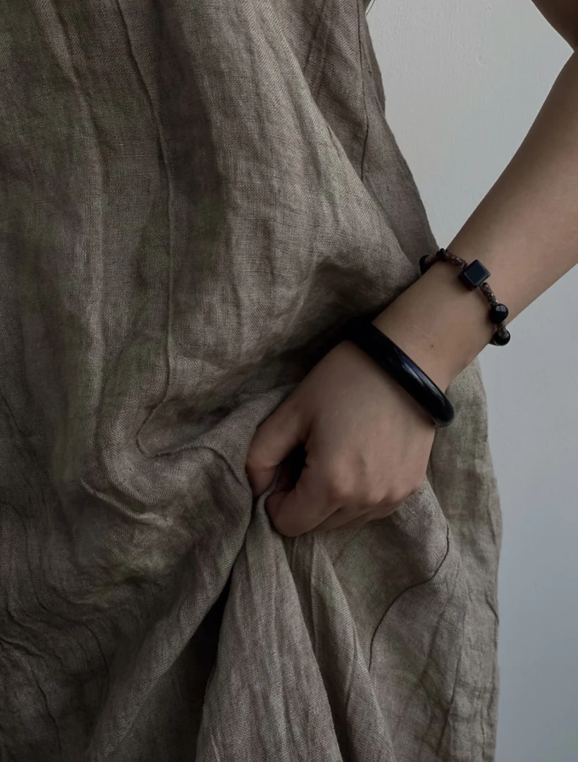 天然玉石时尚百搭冰透精美黑色玛瑙玉髓手镯