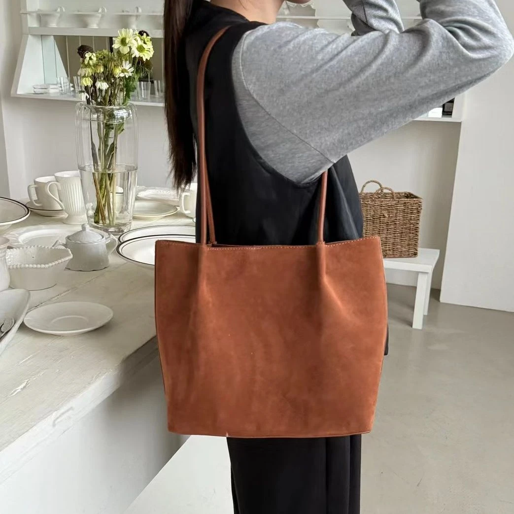 竹笋喵喵 韩版绒面大容量托特包女2025秋冬新小众通勤日常单肩包