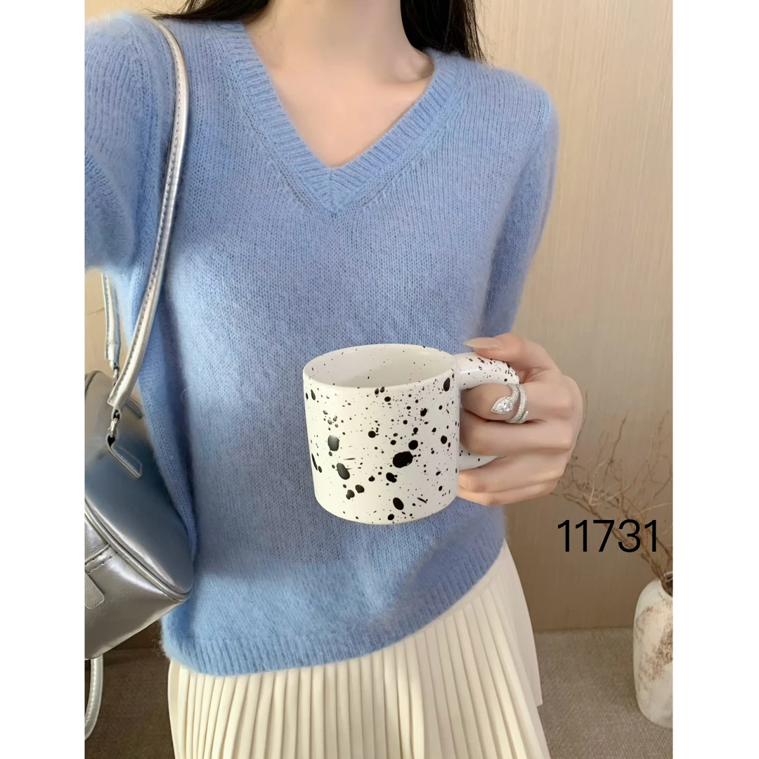 11731（部分无水洗唛，介意慎拍） SANFAN 新款马海毛鸡心领针织短袖