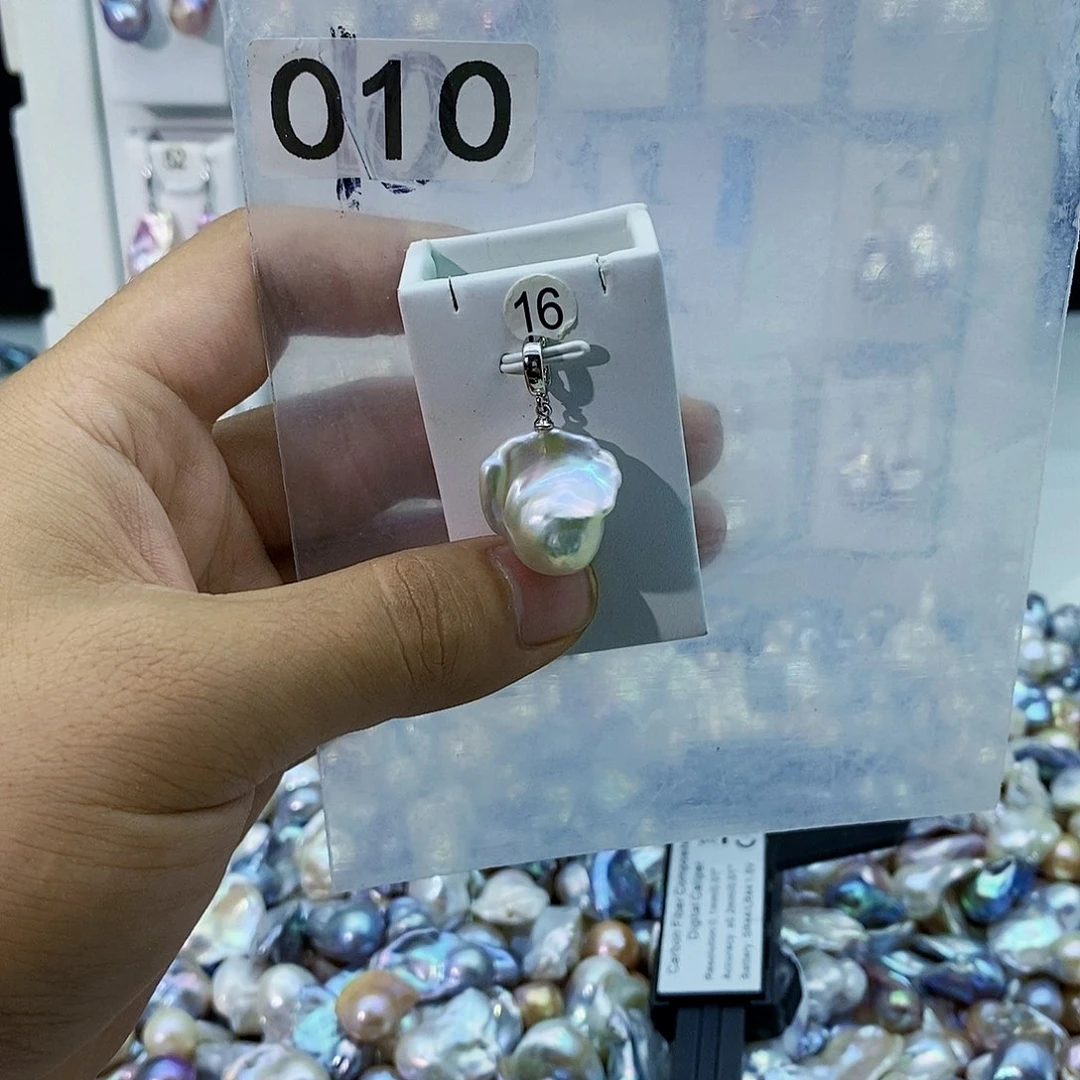 淡水珍珠合金颈饰