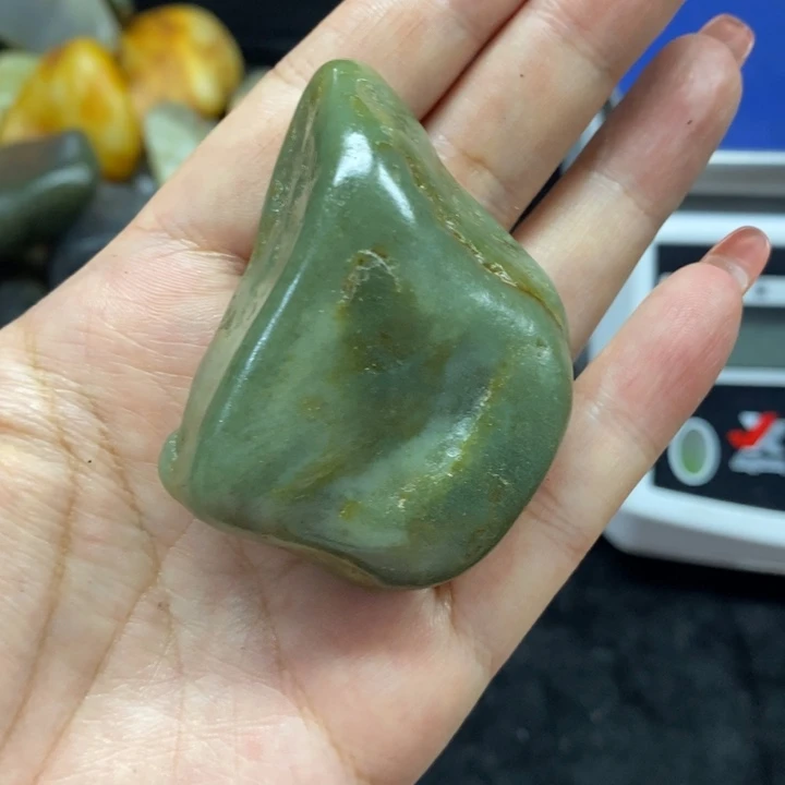 未镶嵌和田玉（糖玉）挂件