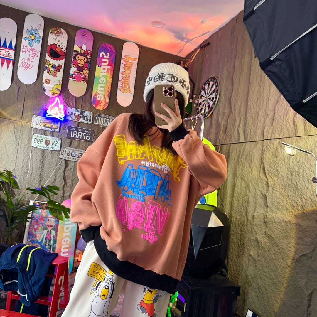 《荧光幻影潮牌加绒卫衣》休闲时尚百搭印花圆领卡通韩版长袖加厚