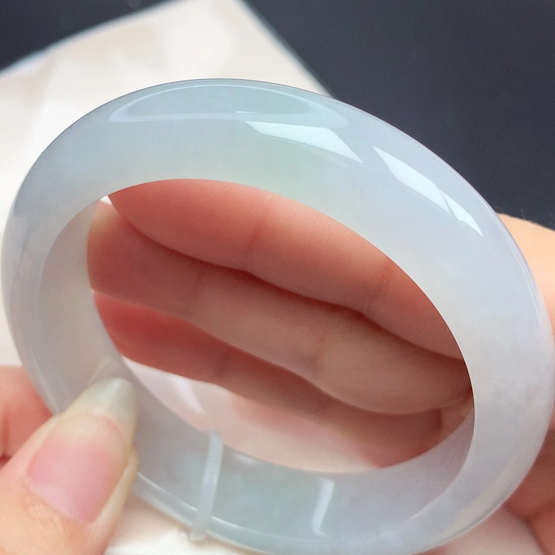 翡翠手镯未镶嵌56.5圈口