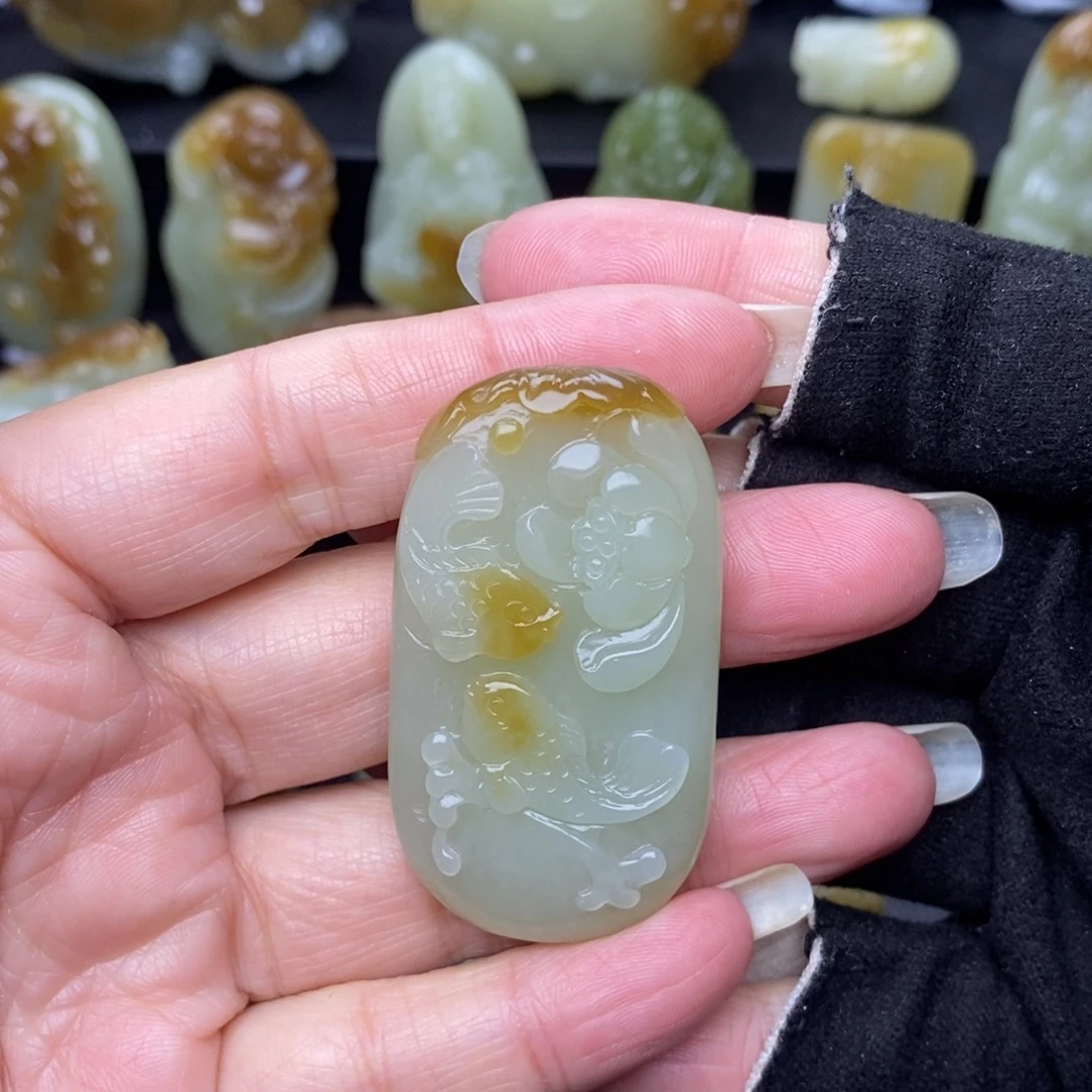 和田玉未镶嵌挂件