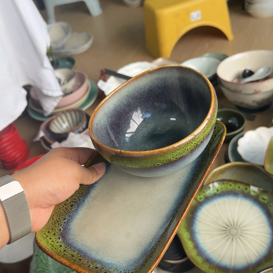 当代两个各一。