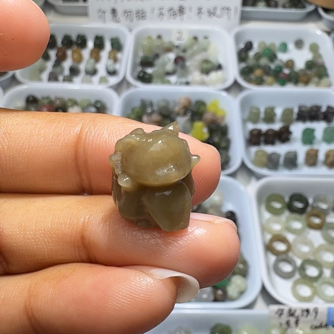 和田玉未镶嵌珠宝奇石