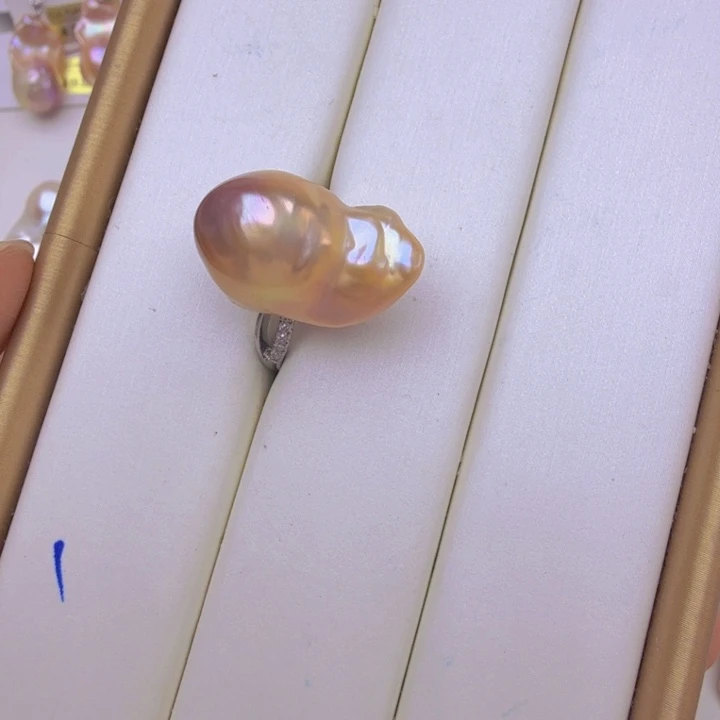 吊坠(赠链)淡水珍珠未镶嵌