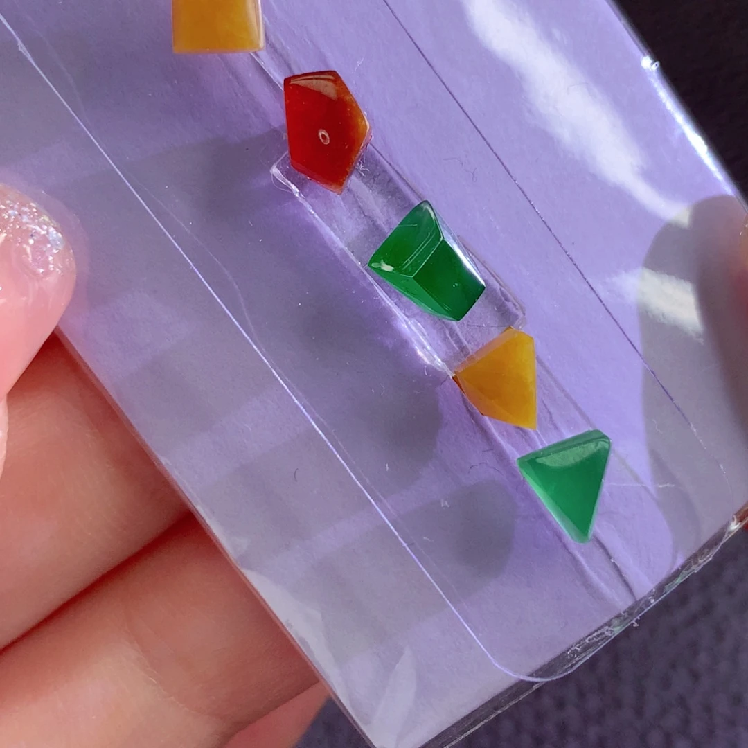 定制翡翠未镶嵌翡翠
