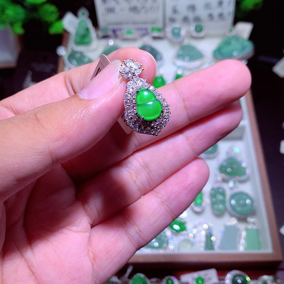 颈饰未镶嵌翡翠翡翠