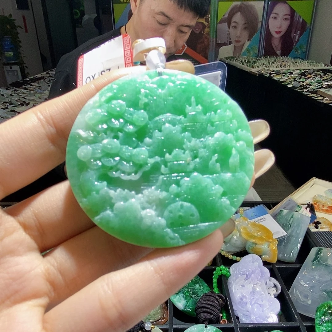 颈饰未镶嵌翡翠翡翠