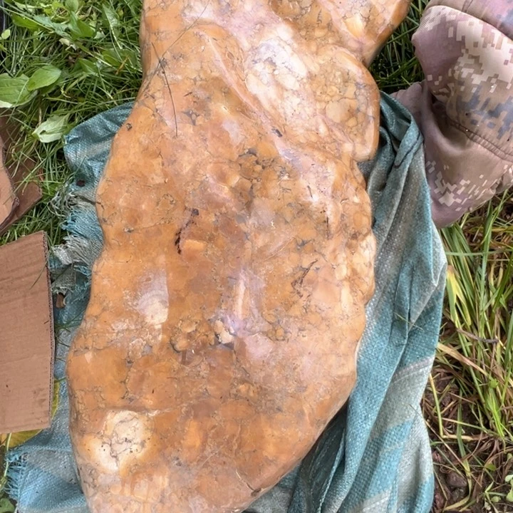 U***4蛇纹石玉未镶嵌西藏藏玉药王石