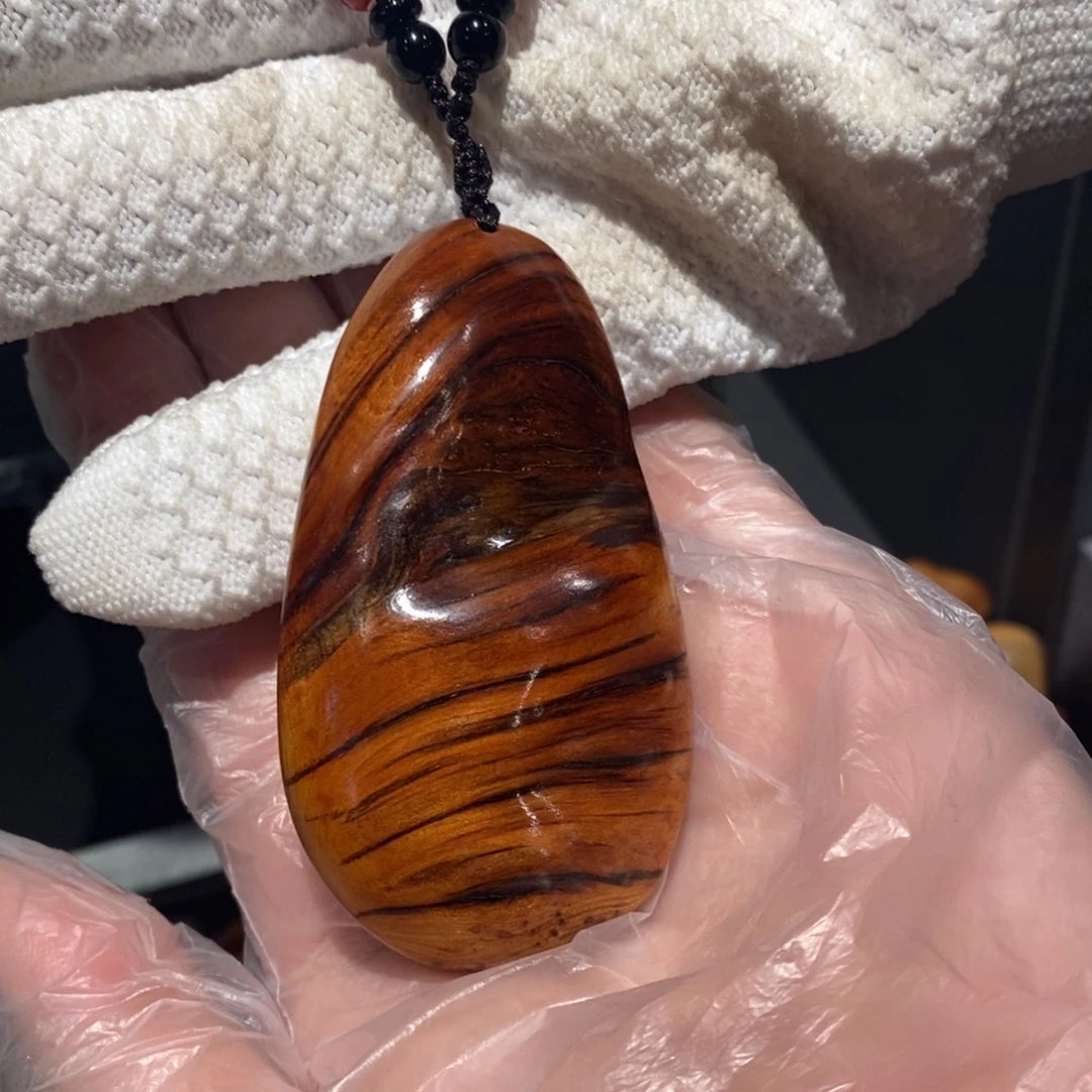 柏木（崖柏）虎皮樱瘤手把件