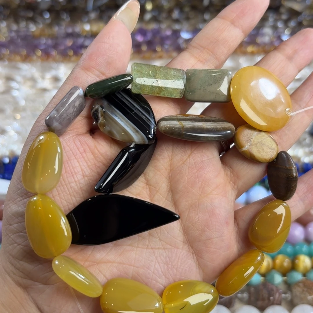 玛瑙/玉髓未镶嵌珠宝半成品多宝玛瑙