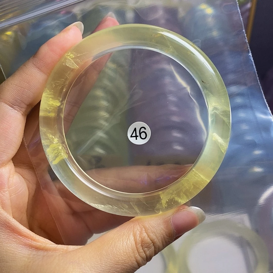 水晶手镯未镶嵌手镯59有包容
