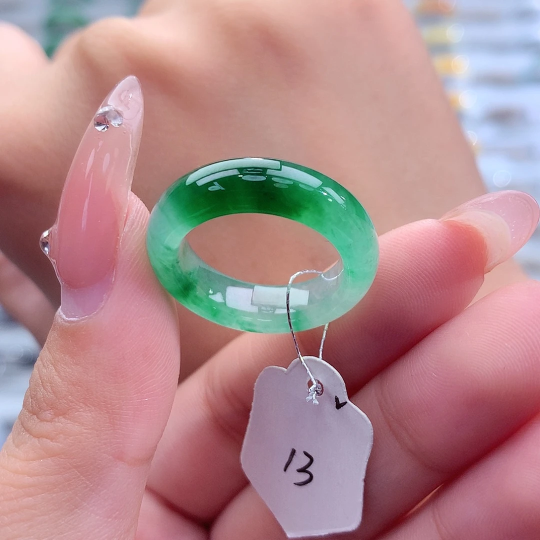 翡翠未镶嵌戒指天然