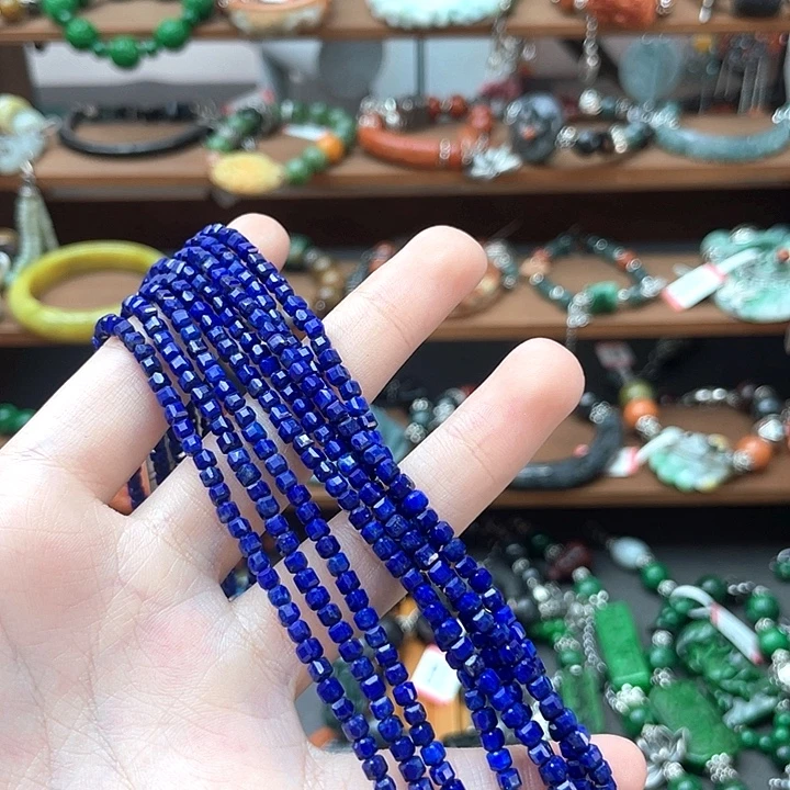 芸***笙翡翠未镶嵌颈饰饰品