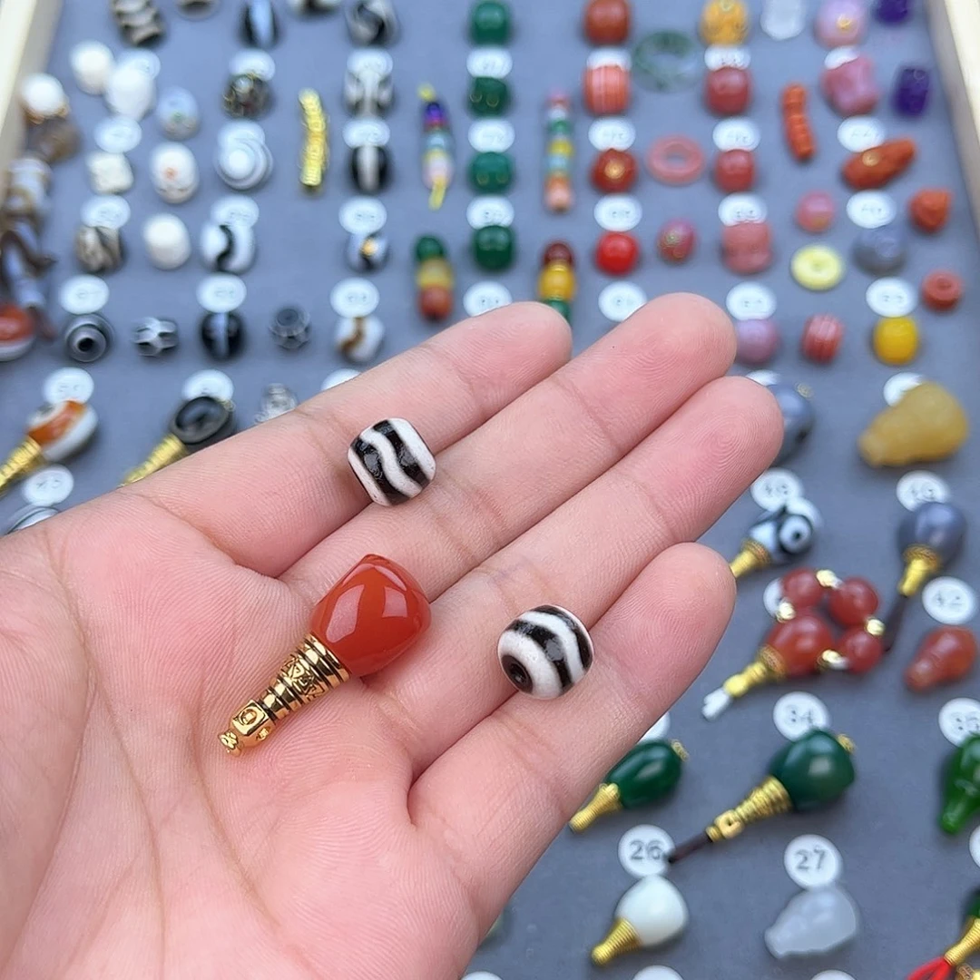 玛瑙/玉髓饰品未镶嵌m****o