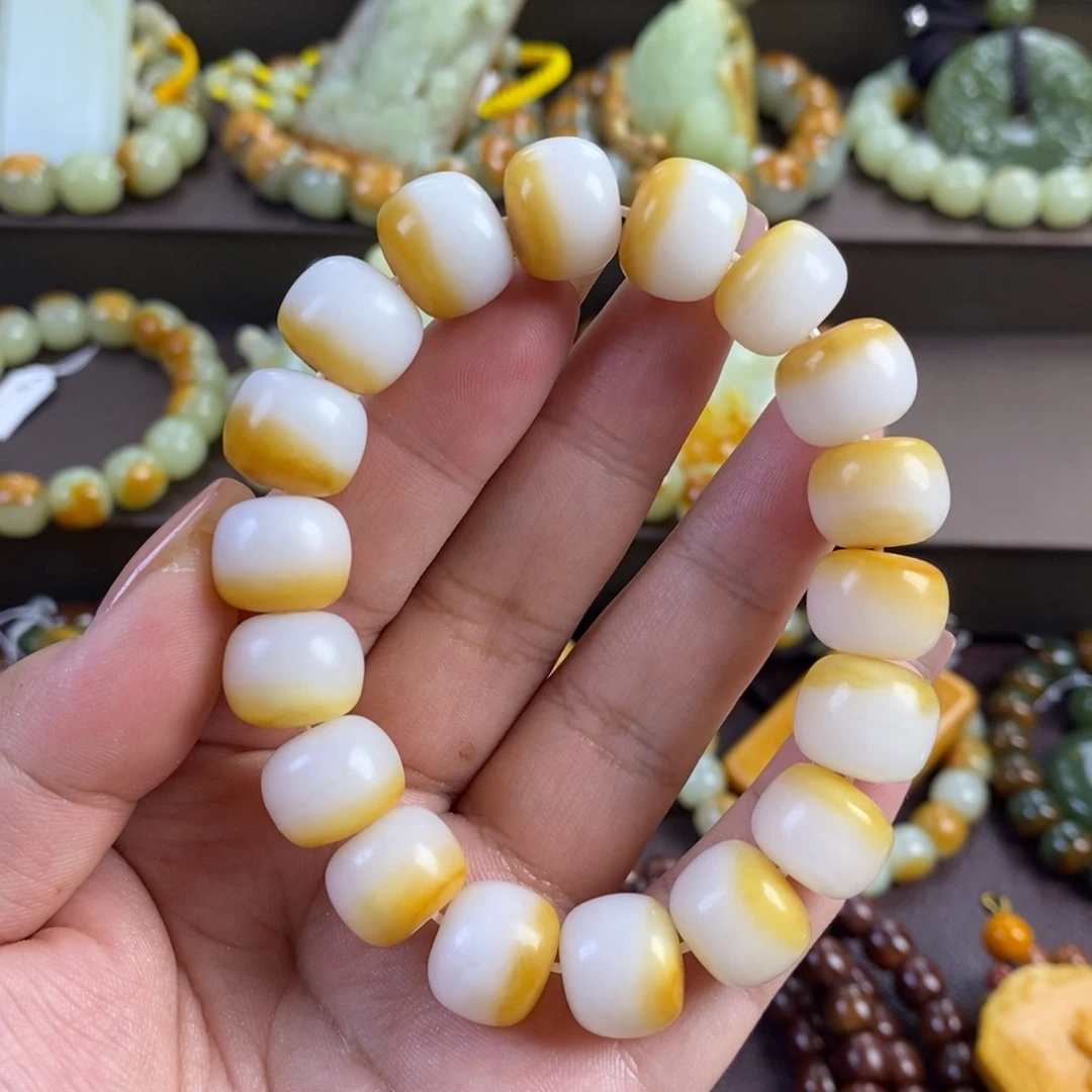 K***静透闪石质玉未镶嵌手串