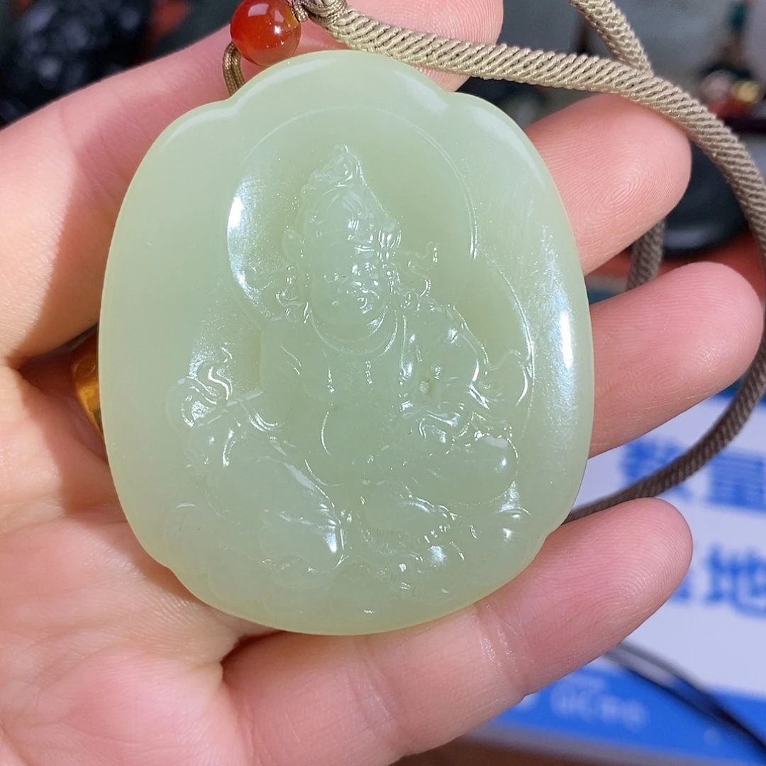 张***（和田玉未镶嵌颈饰