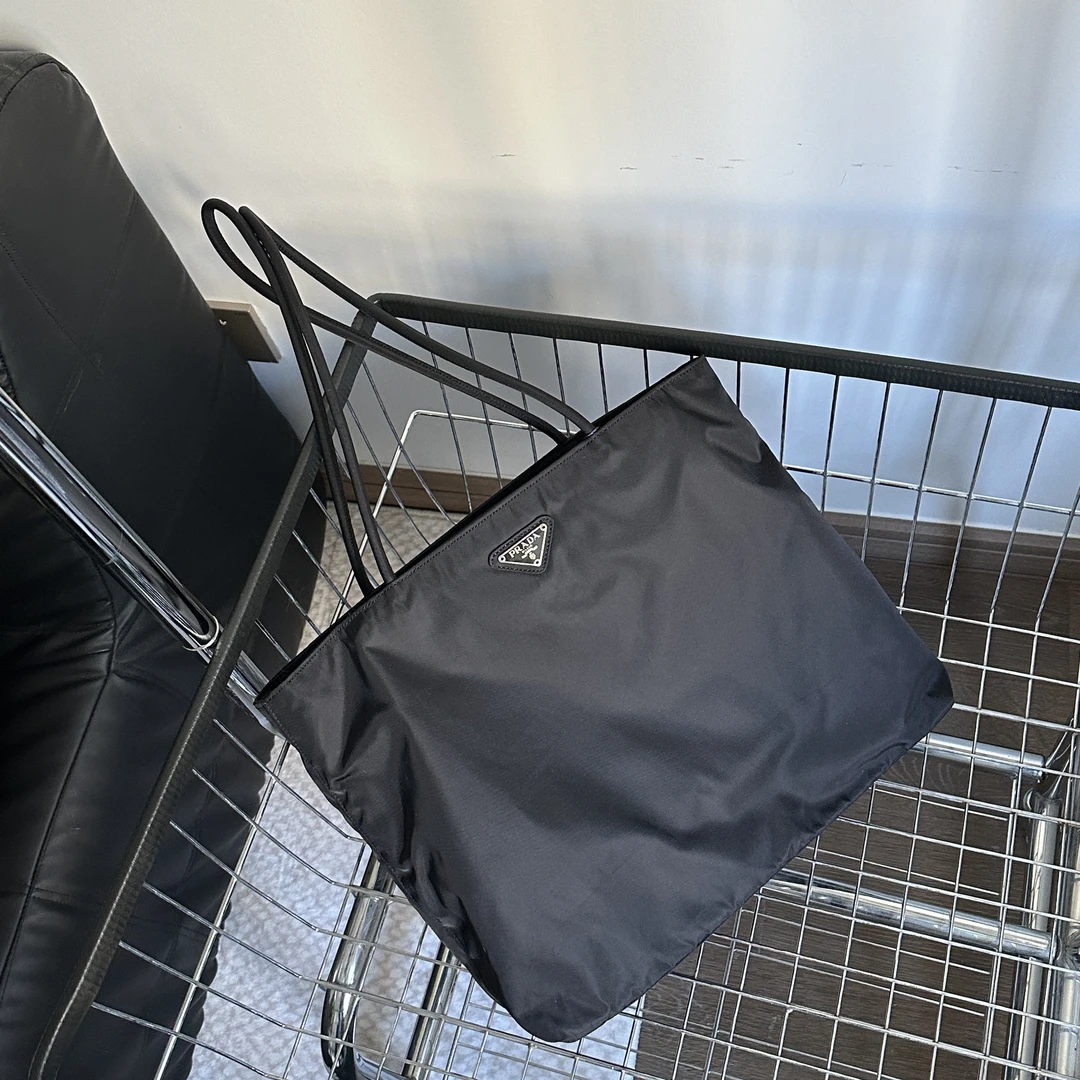 95新 Prada/普拉达 上海自播/普拉达单肩包