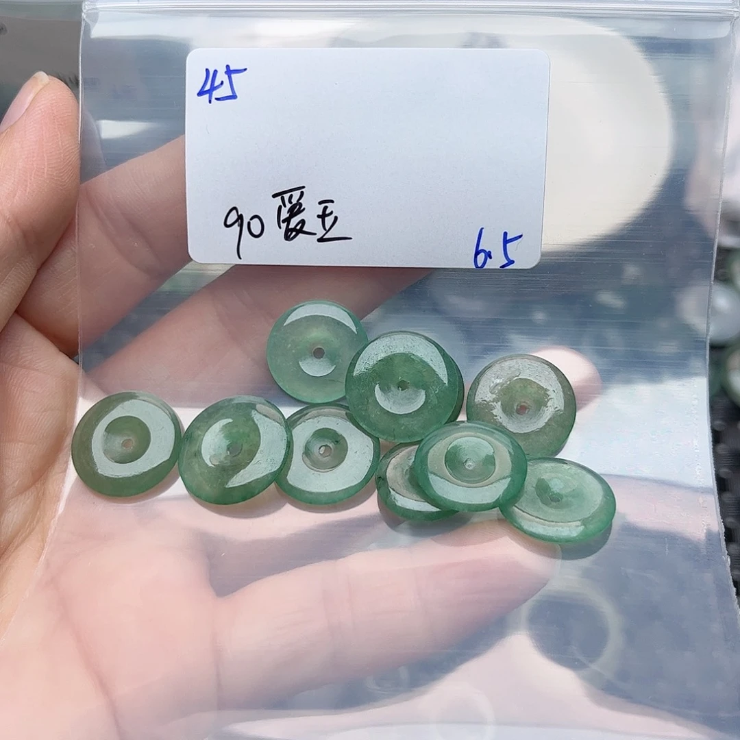 翡翠未镶嵌颈饰爱*不