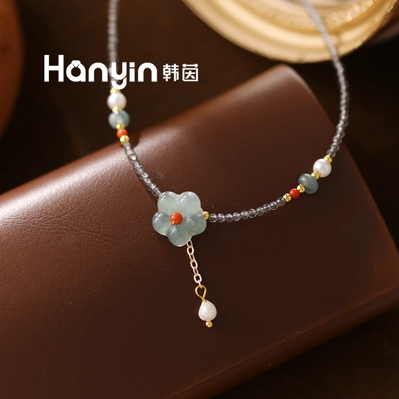 蓝水翡翠小花吊坠2mm灰尖晶石项链