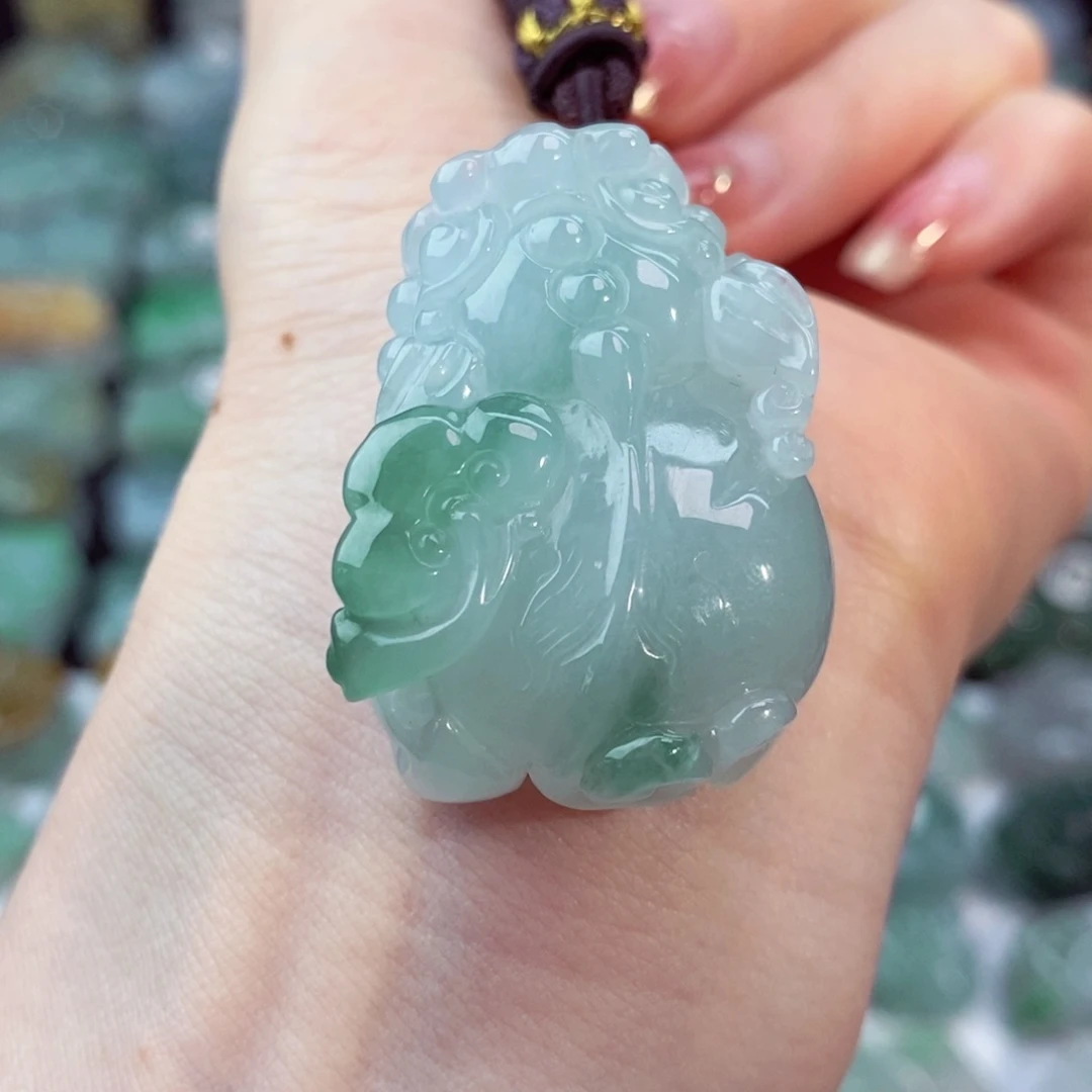 翡翠未镶嵌颈饰天然