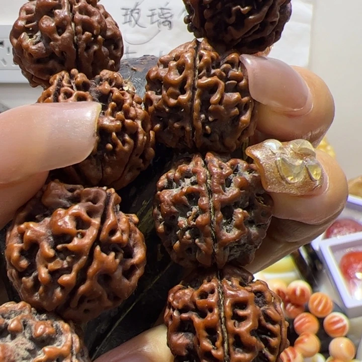 玻璃能黑灯泡一个精品