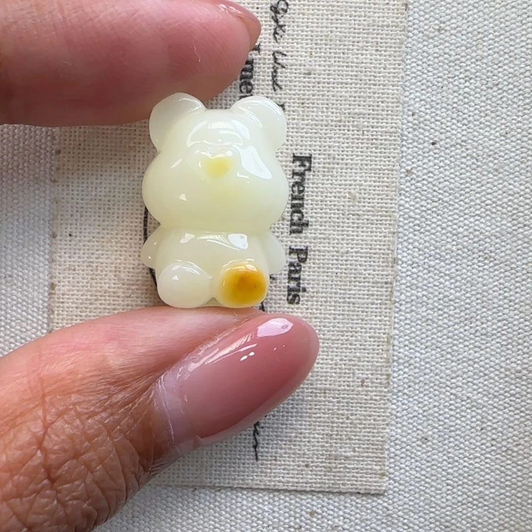 琥珀颈饰未镶嵌琥珀