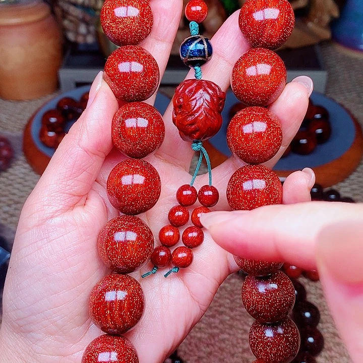 檀香紫檀（小叶紫檀）桃2.0红手持