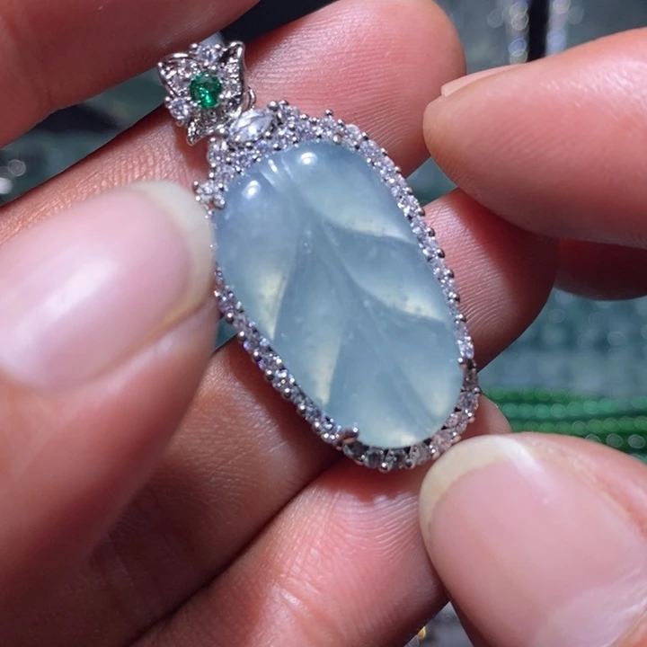 翡翠未镶嵌颈饰天然翡翠